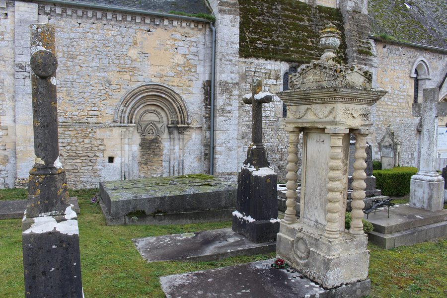 Церковь Saint-Cyr-et-Sainte-Julitte в Vaucelles, Кальвадос