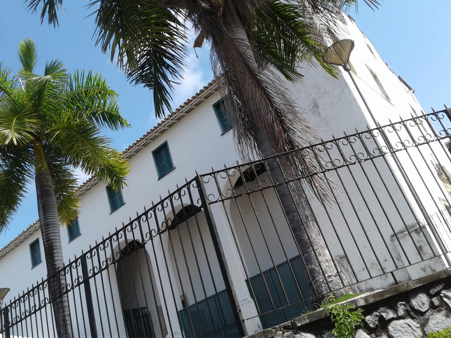 Igreja Matriz de Santo Amaro de Ipitanga в Лауру-ди-Фрейтас
