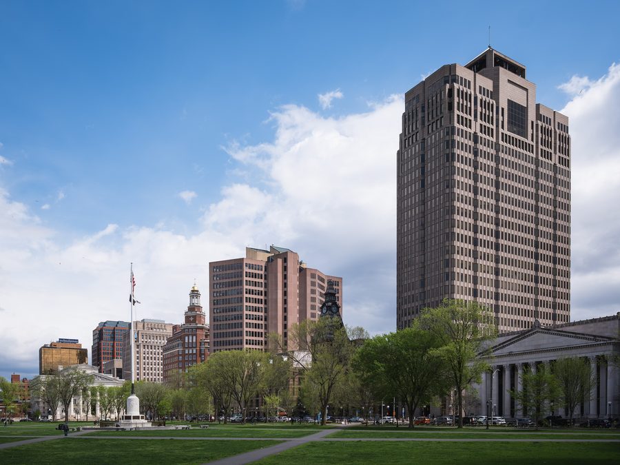 Панорама Нью-Хейвена, вид с New Haven Green в Коннектикуте