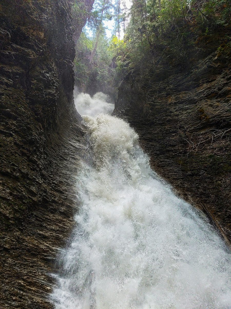 Водопад Margaret Falls в Sunnybrae в Британской Колумбии