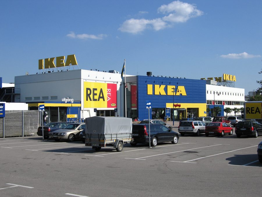 Магазин IKEA в Älmhult, Швеция