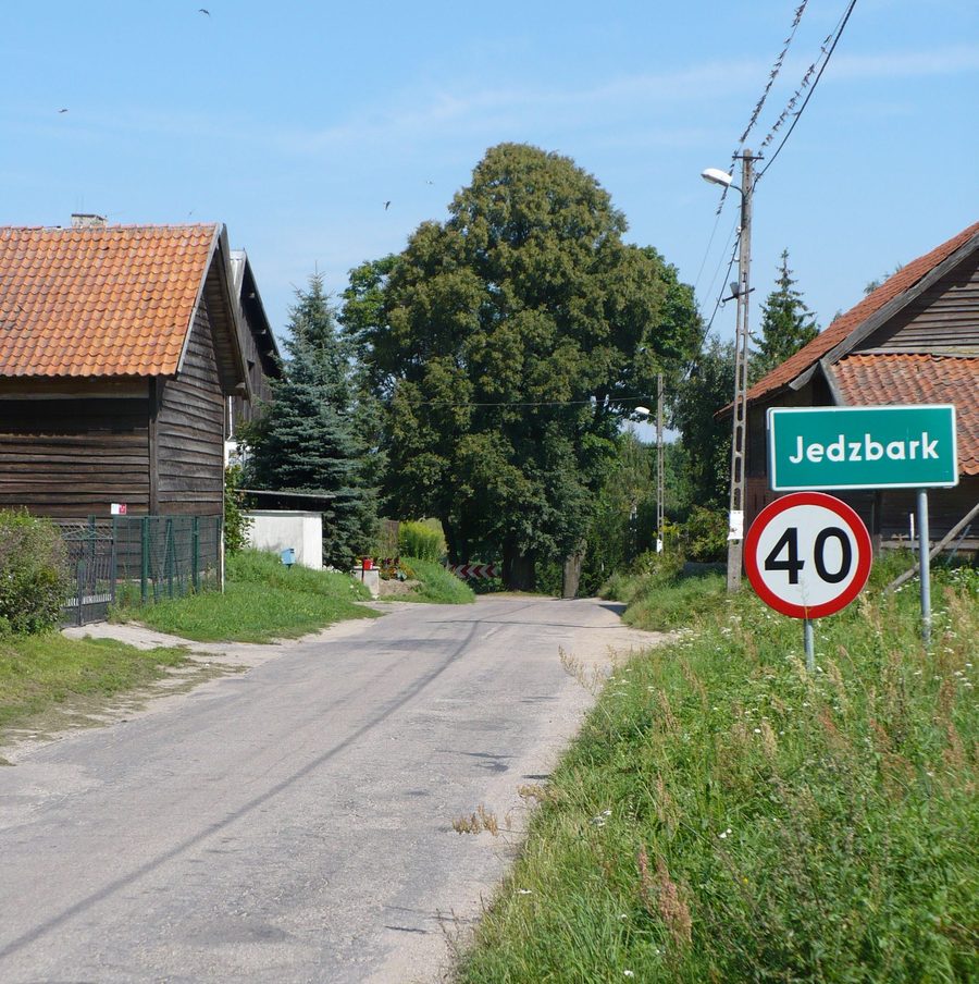 Деревня Едзбарк