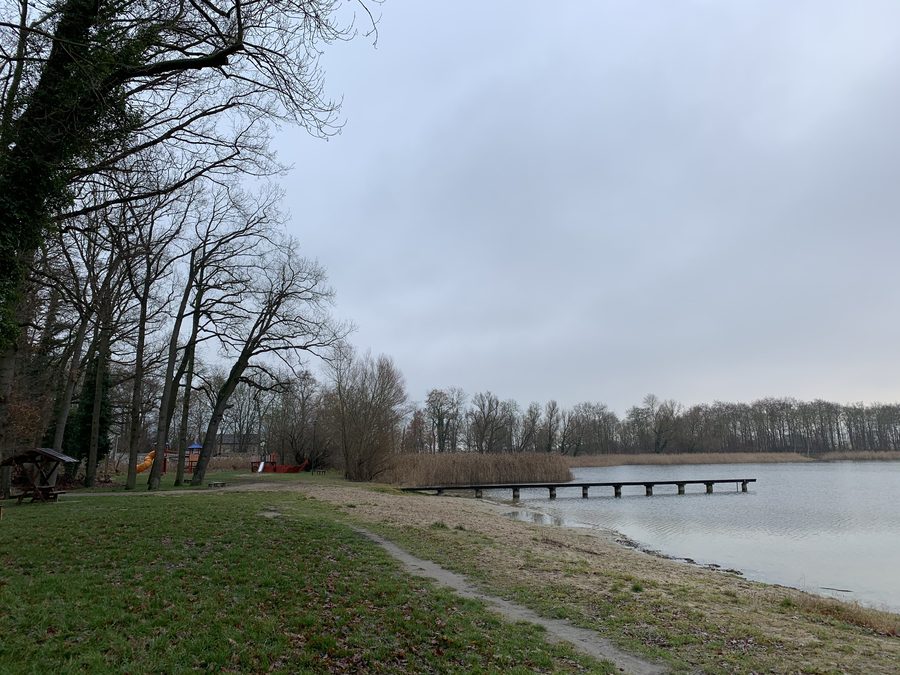 Место для купания на городском озере в Штрасбурге (Уккермарк)