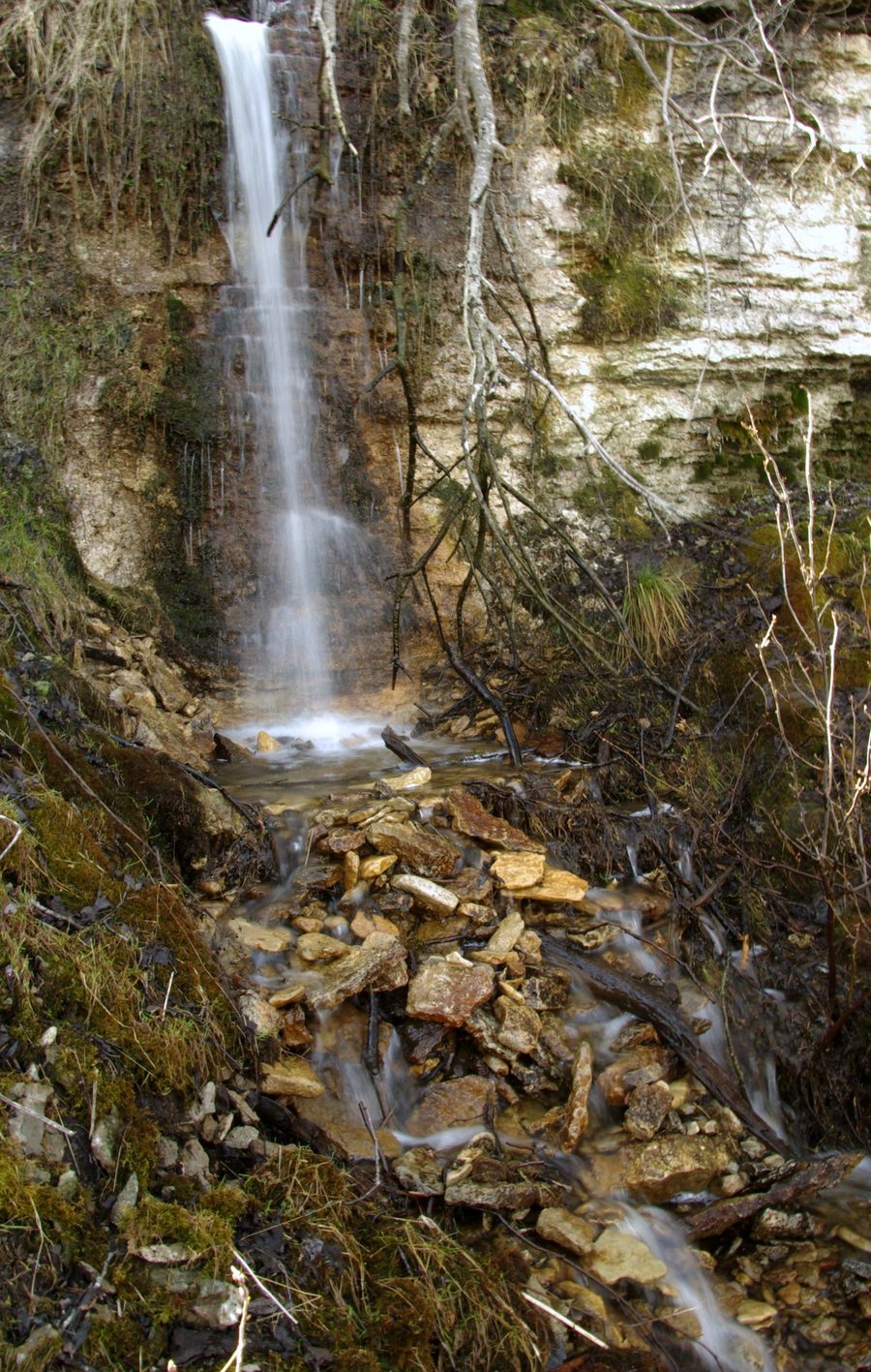 Водопад Пыллкюла в деревне Керсалу, уезд Харью