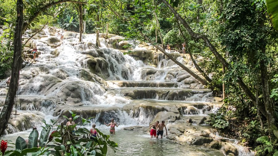 Водопады Dunn’s River Falls на Ямайке