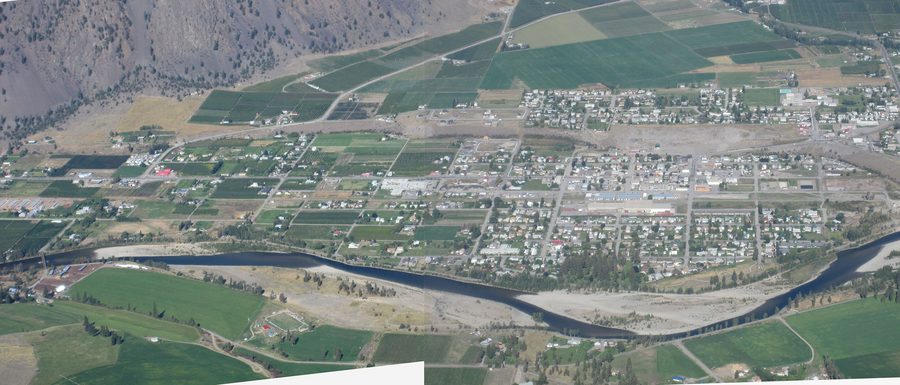 Вид на Керемеос и долину Similkameen с K-Mountain