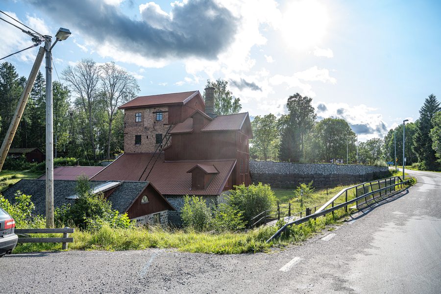 Доменная печь исторической Granbergsdals hytta в Карлскуге