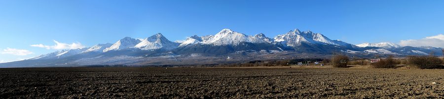 Панорамный вид на Высокие Татры в Словакии