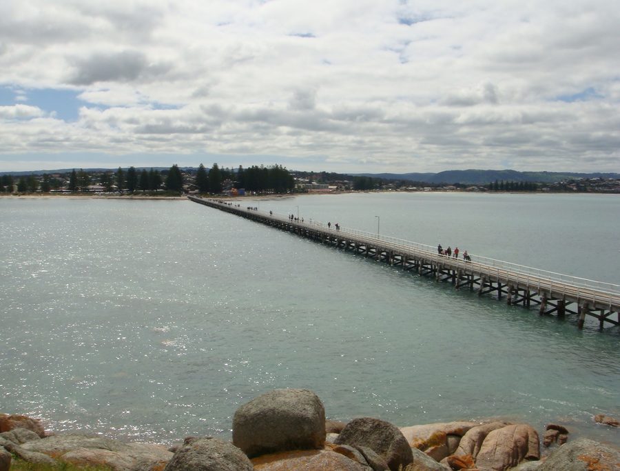 Granite Island с дамбой к Victor Harbor