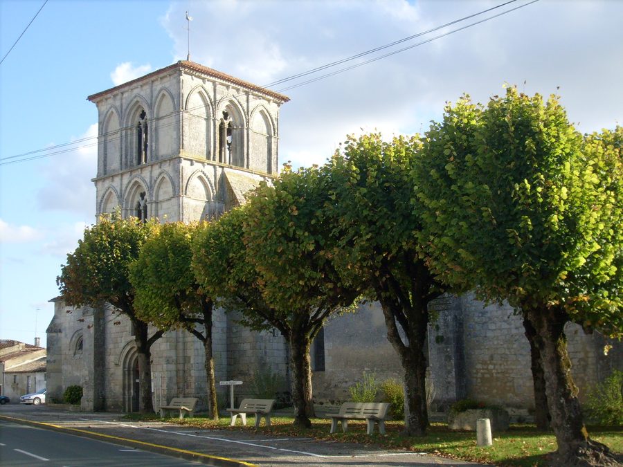 Église Saint-Cyriaque в Сен-Сьер-дю-Тайон