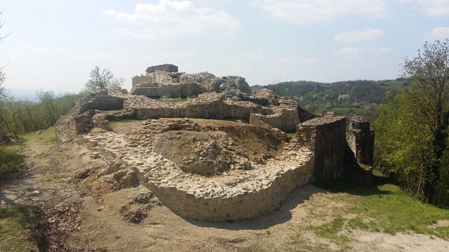 Археологические остатки крепости Čanjevo в муниципалитете Високо