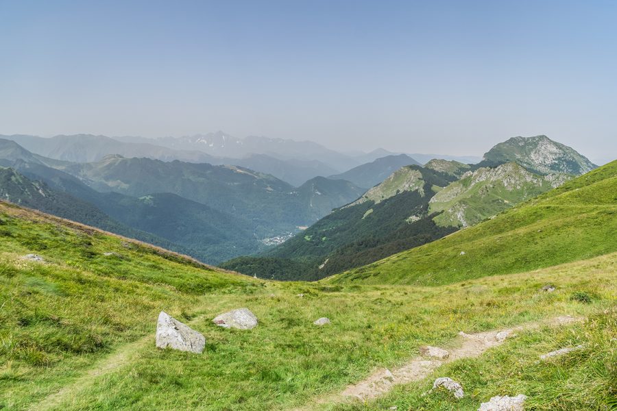 Горный пейзаж, вид с Port de Saleix в Parc naturel régional des Pyrénées ariégeoises, Арьеж, Франция