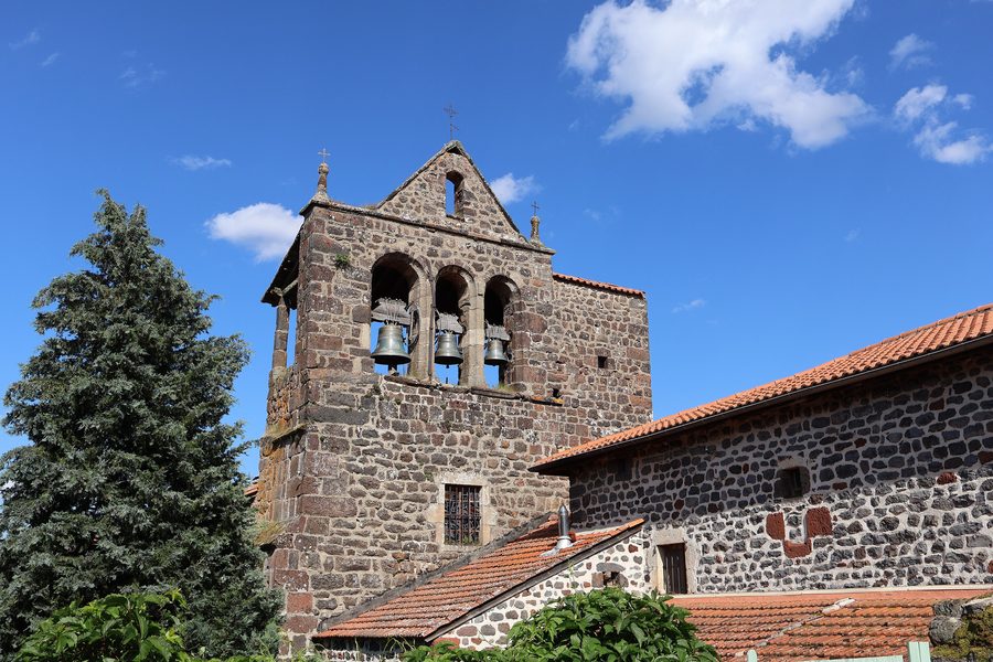 Église Sainte-Anne в Séneujols
