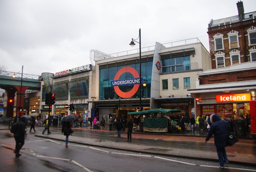 Станция London Underground Brixton